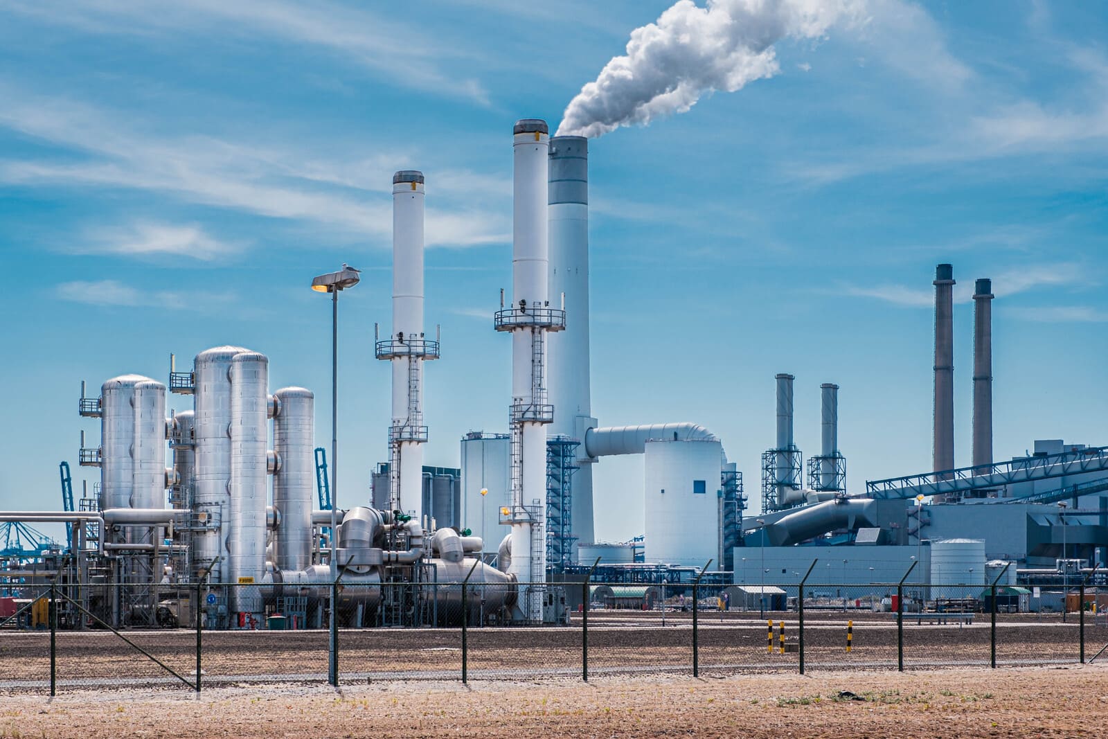 Nebezpečné a ostatné odpady vznikajúce z priemyselnej činnosti